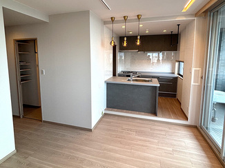 マンションリフォーム 収納充実で開放感あふれるマンションのお部屋